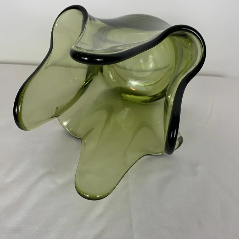 Viking Epic Candle Vase Green Smoke Four Fingers Swung Handkerchief 8.5” Tall
